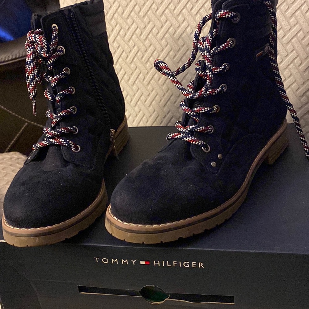 Vintage Tommy Hilfiger boots original box like new